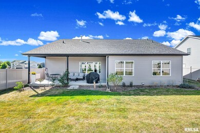 2404 Boulder Dr, Normal, IL 61761 - photo 5