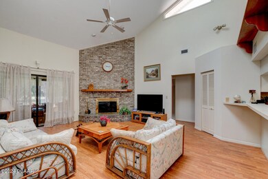 Family Room w/Fireplace