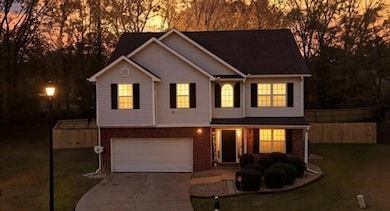 2391 Temple View Ct, Snellville, GA 30078 - photo 2