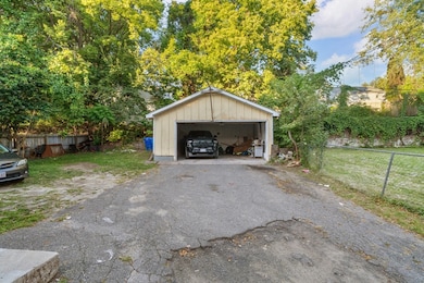 195-197 Massasoit St, Springfield, MA 01107 - photo 3