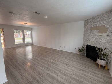 15911 Youpon Valley Dr, Houston, TX 77073 - photo 2