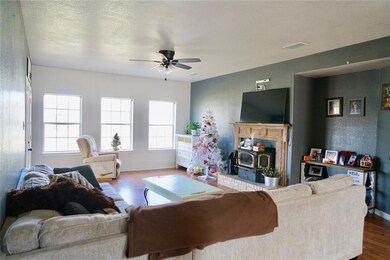 200 Valley Ln, Weatherford, TX 76085 - photo 2