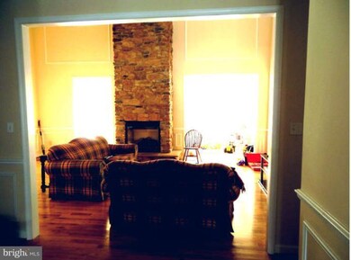 18907 Island Dr, Hagerstown, MD 21742 - photo 7