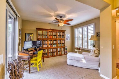 Living Room (5)