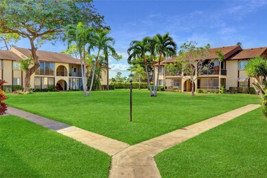 108 Lake Pine Cir unit C-1, Greenacres, FL 33463 - photo 2