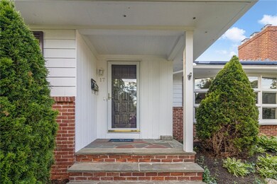 17 Longview Dr, Cranston, RI 02920 - photo 2