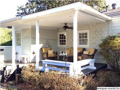 The best spot in the house!! Outdoor living room t