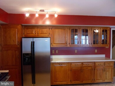 3622 Majestic Ln, Bowie, MD 20715 - photo 6