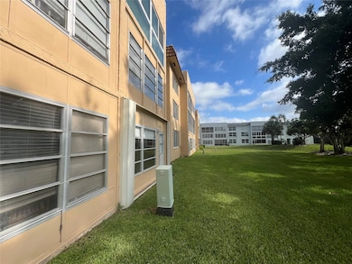 6670 Royal Palm Blvd unit 106K, Margate, FL 33063 - photo 5