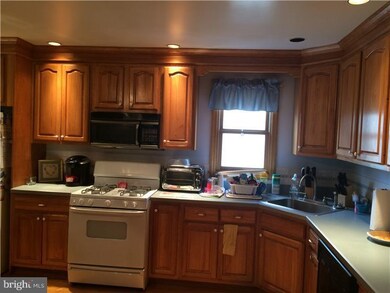 1318 Sycamore Ave, Wilmington, DE 19805 - photo 2