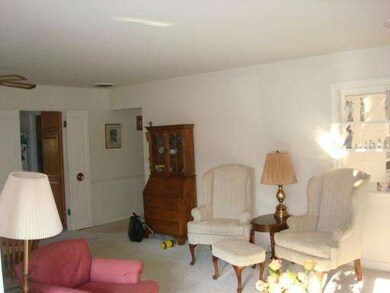 1423 Suffolk Ave, Westchester, IL 60154 - photo 4