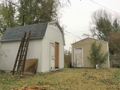 2 large sheds for storage located in the backyard