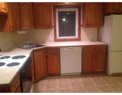 26 Wardson Cir unit 26, Rockland, MA 02370 - photo 3