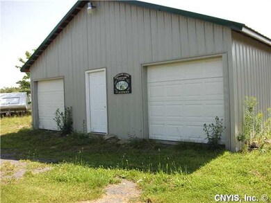 Parking Lot/Garage