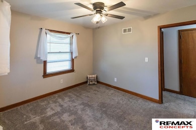 5346 W Zeamer St, Lincoln, NE 68524 - photo 2