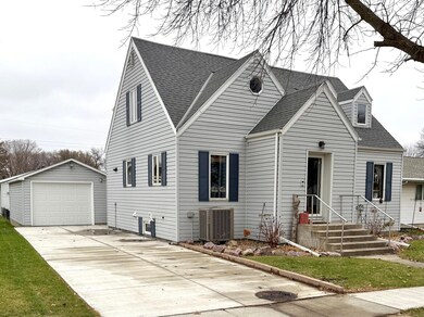 210 3rd St E, Morgan, MN 56266 - photo 2