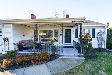 33 Meadow View Dr, Cranston, RI 02920 - photo 3