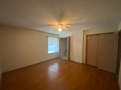 819 W D Ave, Cache, OK 73527 - photo 2