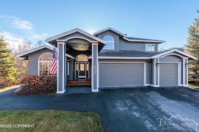 Exterior Front-20251018-7432