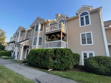 304 Carriage Ln unit 304, Taunton, MA 02780 - photo 4