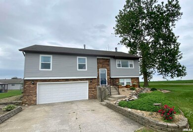 870 S Maple St, Virginia, IL 62691 - photo 2