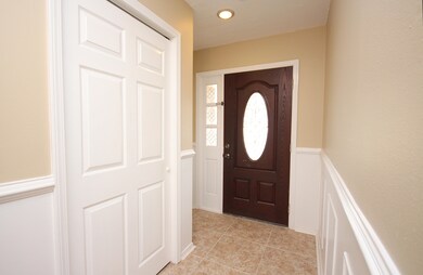 10PoplarNFoyer8