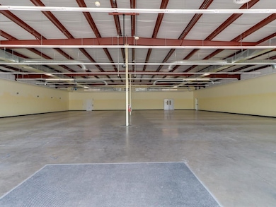 82 N Kessler Ave, Schulenburg, TX 78956 - photo 3