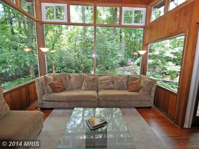 6409 Crosswoods Dr, Falls Church, VA 22044 - photo 2