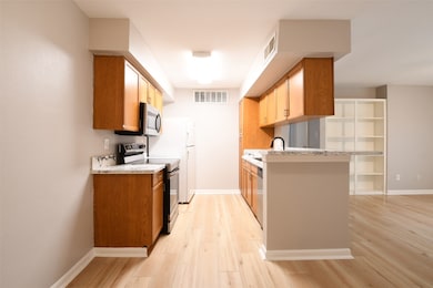 12955 Woodforest Blvd unit 77, Houston, TX 77015 - photo 4