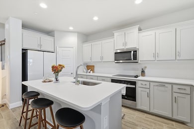 6092 Bursey Rd, Watauga, TX 76148 - photo 2