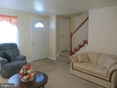 8655 Oak Rd, Parkville, MD 21234 - photo 3