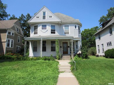 1942 Walling Ct, Davenport, IA 52803 - photo 2