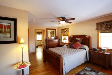 pinecrest bd room