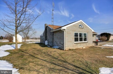 553 Shields Rd, Saint Thomas, PA 17252 - photo 3