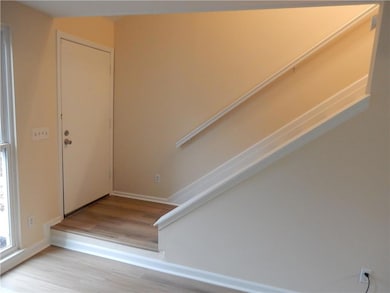 1057 Riverbend Club Dr SE, Atlanta, GA 30339 - photo 5