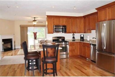 34 Pleasant St, Foxboro, MA 02035 - photo 3