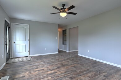 215 Arrowhead Loop-7