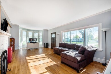 923 N Hudson St SE, Lowell, MI 49331 - photo 4