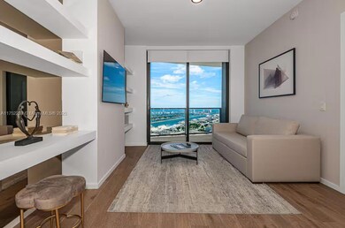 The Elser unit 4511, Miami, FL 33132 - photo 6