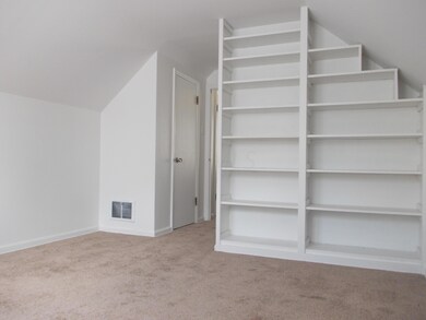 1733 Huy Rd 010