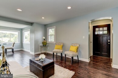 907 Ray Rd, Hyattsville, MD 20783 - photo 4