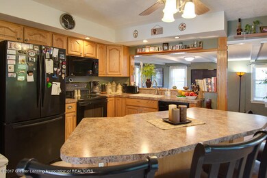 05 - 2812 Cooley Dr Lansing - Small