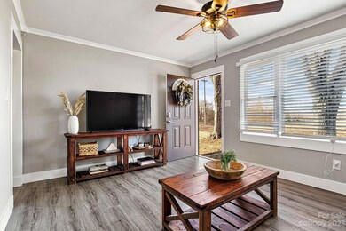 189 3rd Creek Rd, Statesville, NC 28677 - photo 4