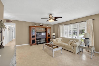 1025 South Dr unit D, Delray Beach, FL 33445 - photo 6