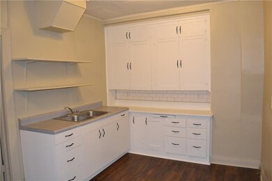 1115 N Broadway Ave, Shawnee, OK 74801 - photo 5