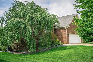 205 Berger Farm Dr, Mount Washington, KY 40047 - photo 2