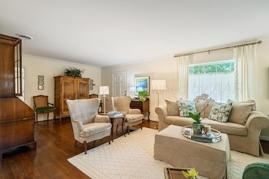 1221 S Rusk - Living 2
