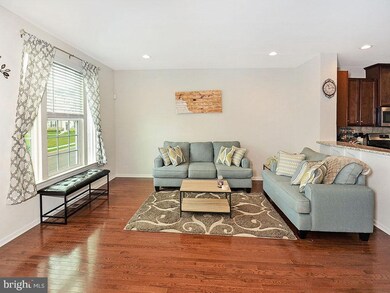 615 Columbus Dr, Spring City, PA 19475 - photo 5