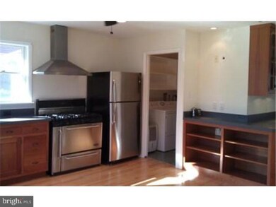 418 Flourtown Rd, Lafayette Hill, PA 19444 - photo 4