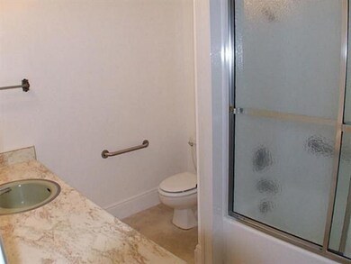 Master Bath/Spa.